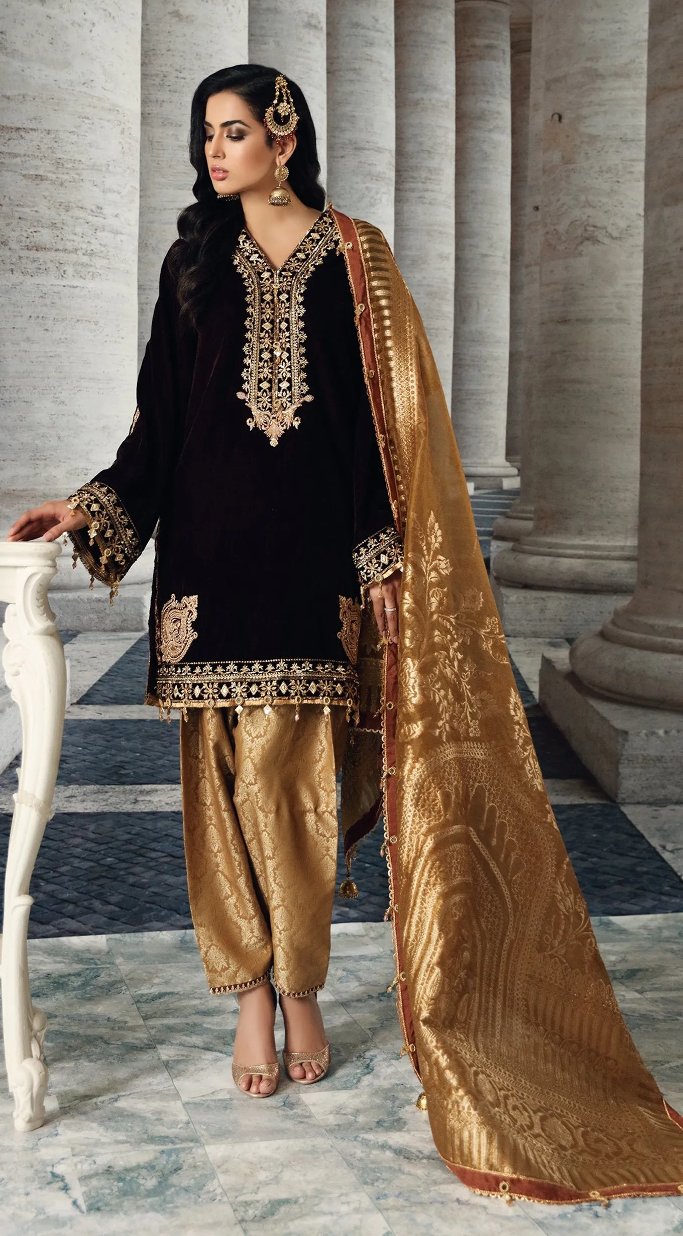 Anaya by Kiran Chaudhry – Velour De Luxe Velvet Collection – BELLA