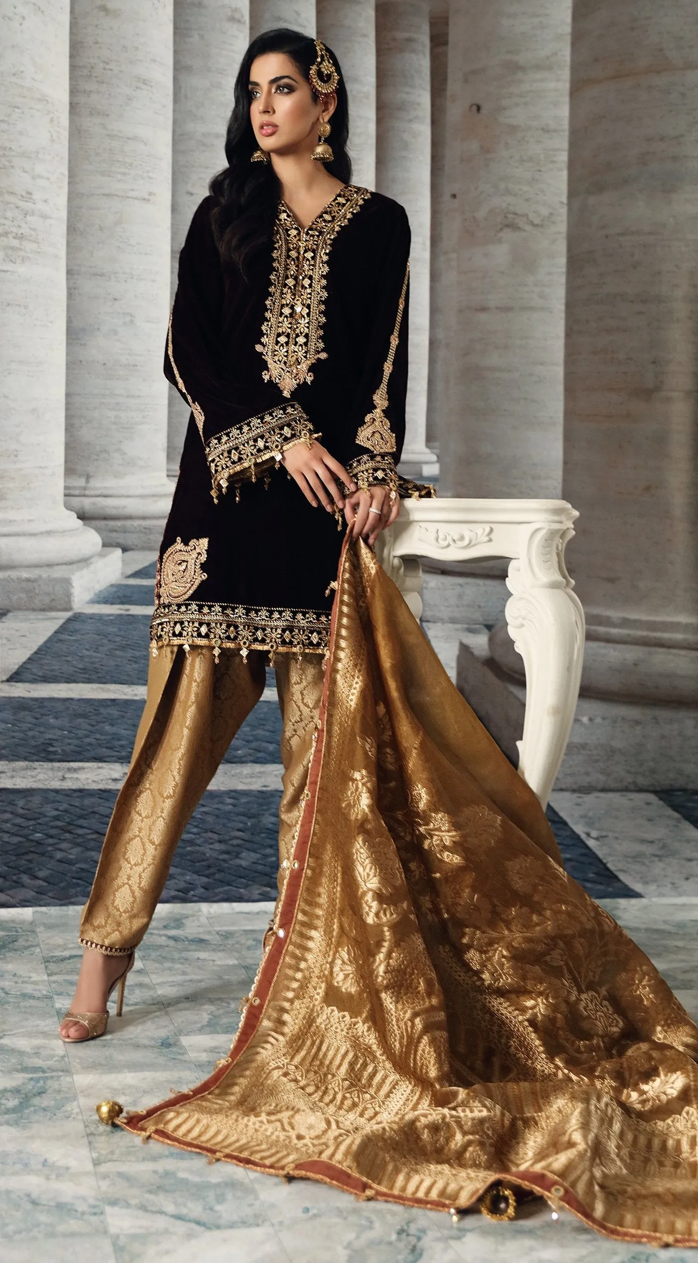 Anaya by Kiran Chaudhry – Velour De Luxe Velvet Collection – BELLA