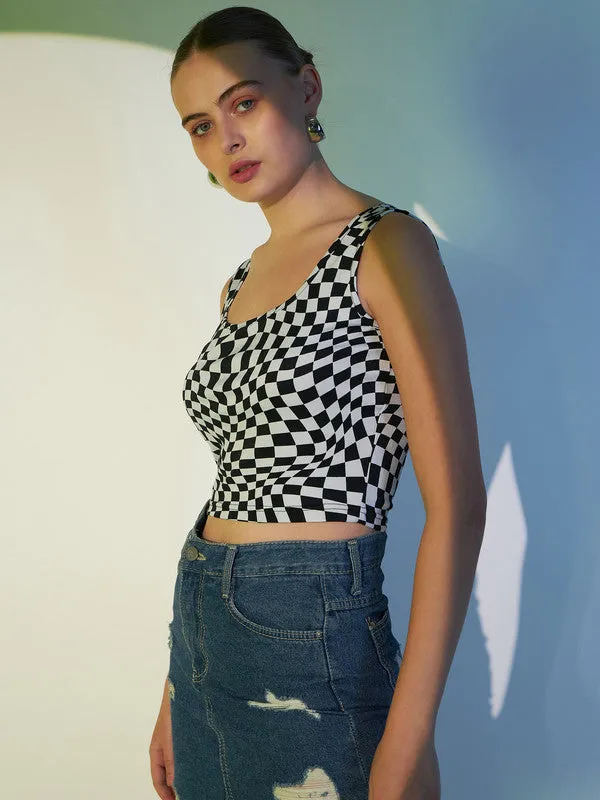 Berrylush Women White & Black Geometric Printed Scoop Neck Sleeveless Polyester Cropped Top