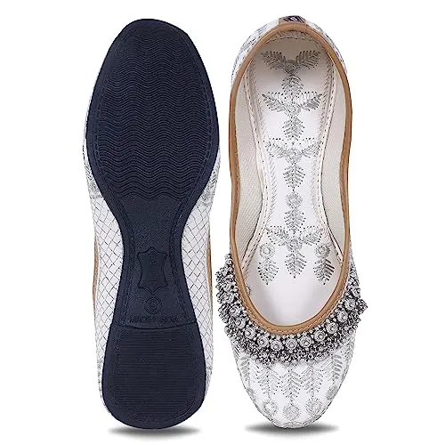 DFR Women’s Rajasthani Embroidered with Payal Punjabi Mojari’s Juttis Jutis Shoe, Cream, UK Size 8