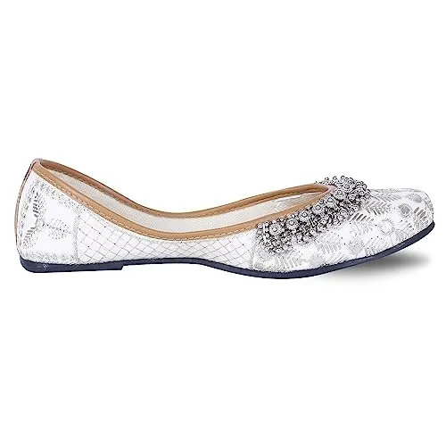 DFR Women’s Rajasthani Embroidered with Payal Punjabi Mojari’s Juttis Jutis Shoe, Cream, UK Size 8