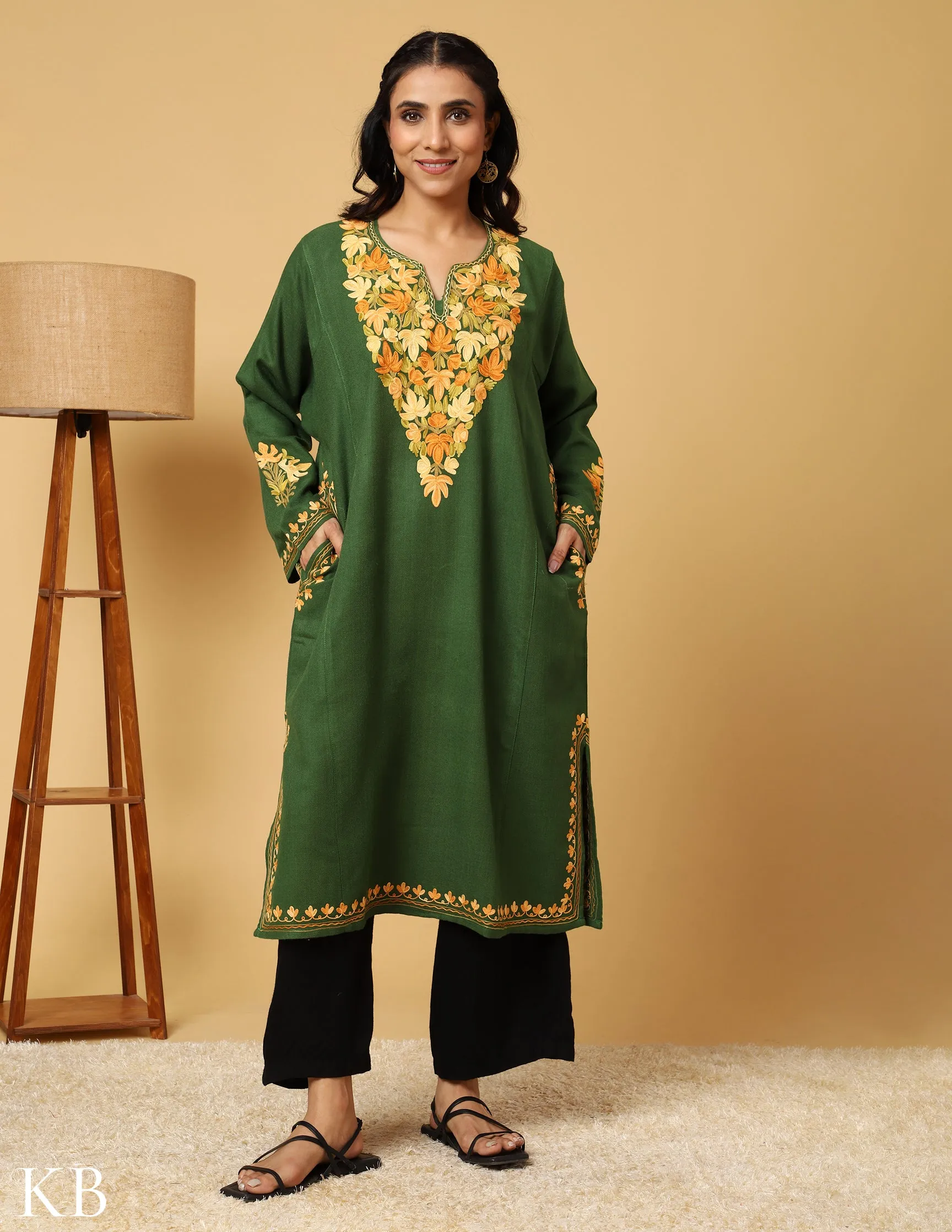 Green Aari Embroidered Fine Cashmilon Phiran